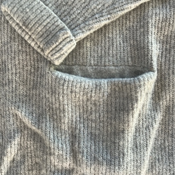 Gap size small long hooded cardigan. - Picture 3 of 5